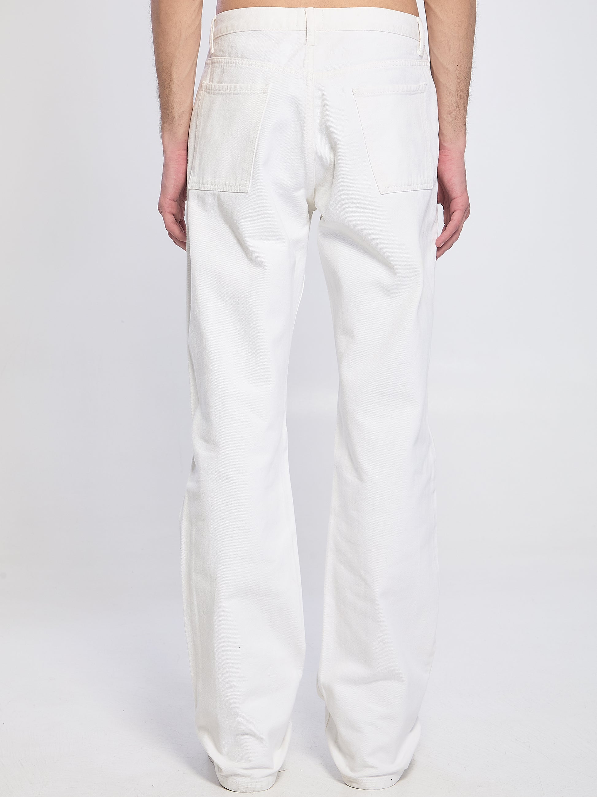 White straight jeans