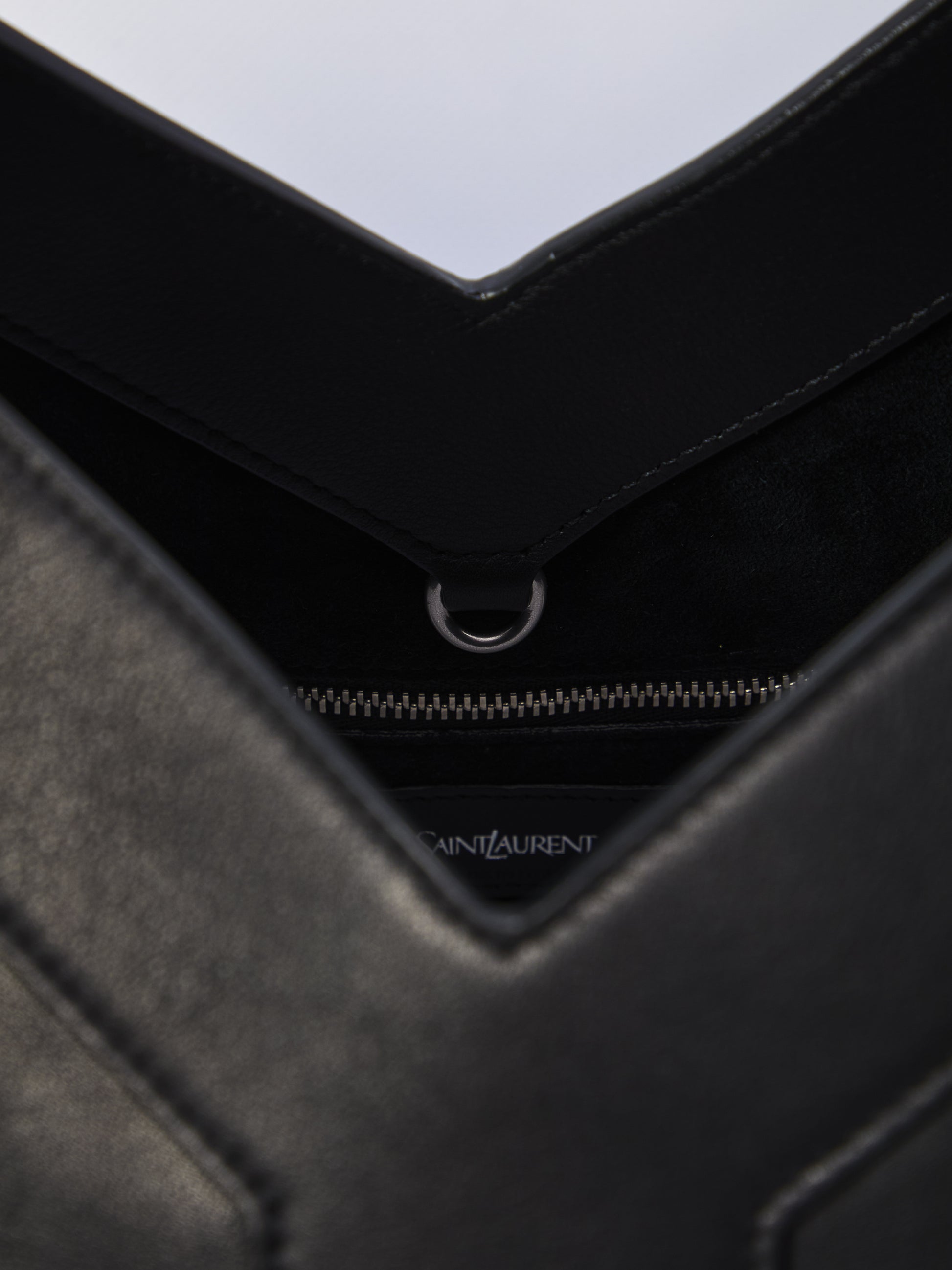 Large Y Tote in leather