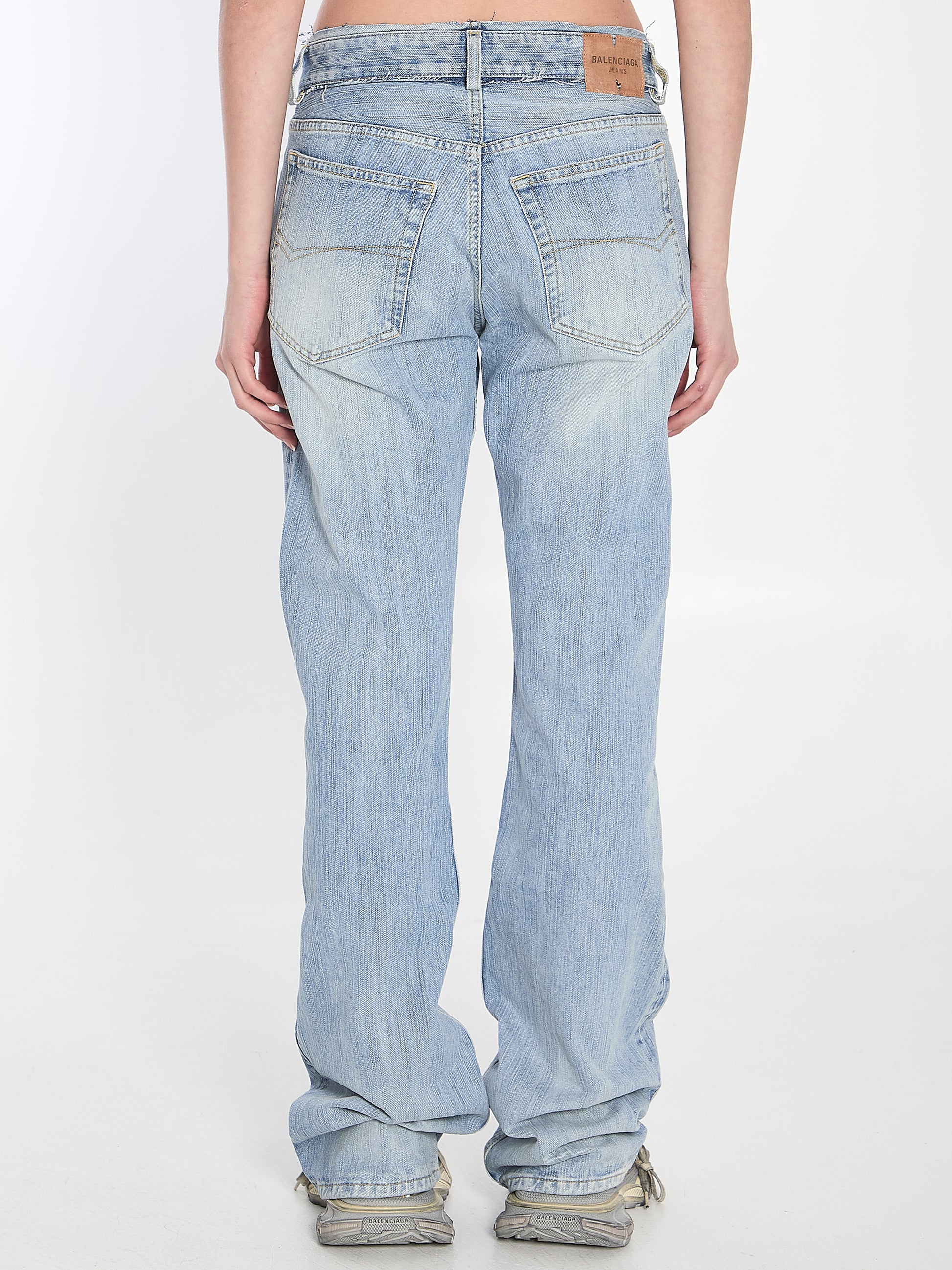 Low-rise jeans