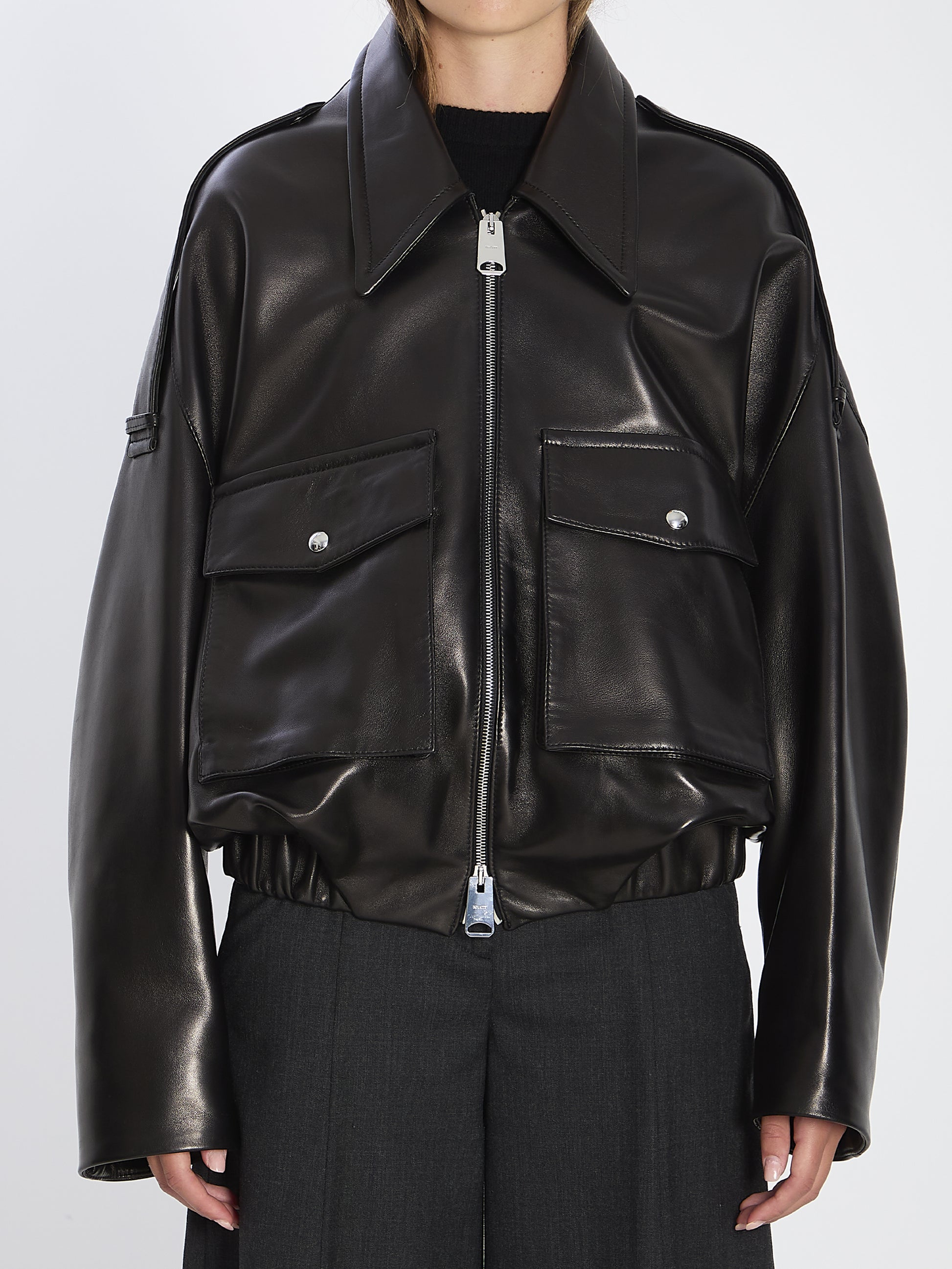 Bomber Owey in leather