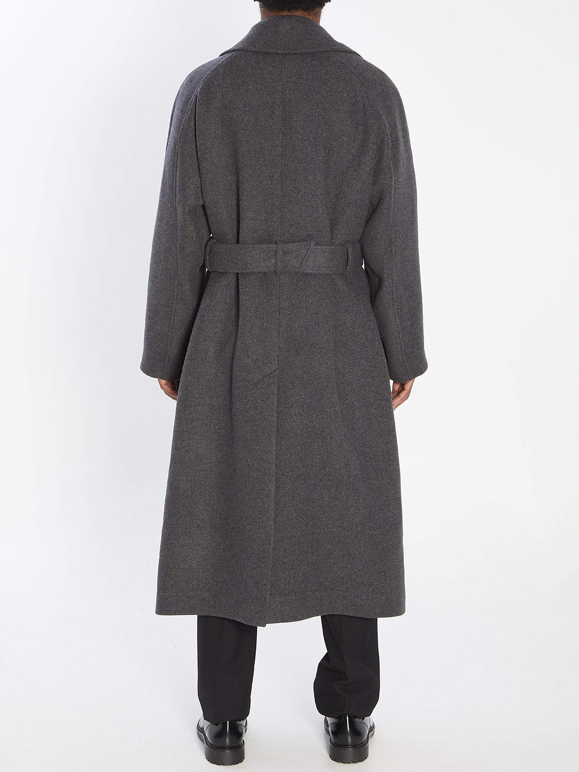Long coat in cashmere