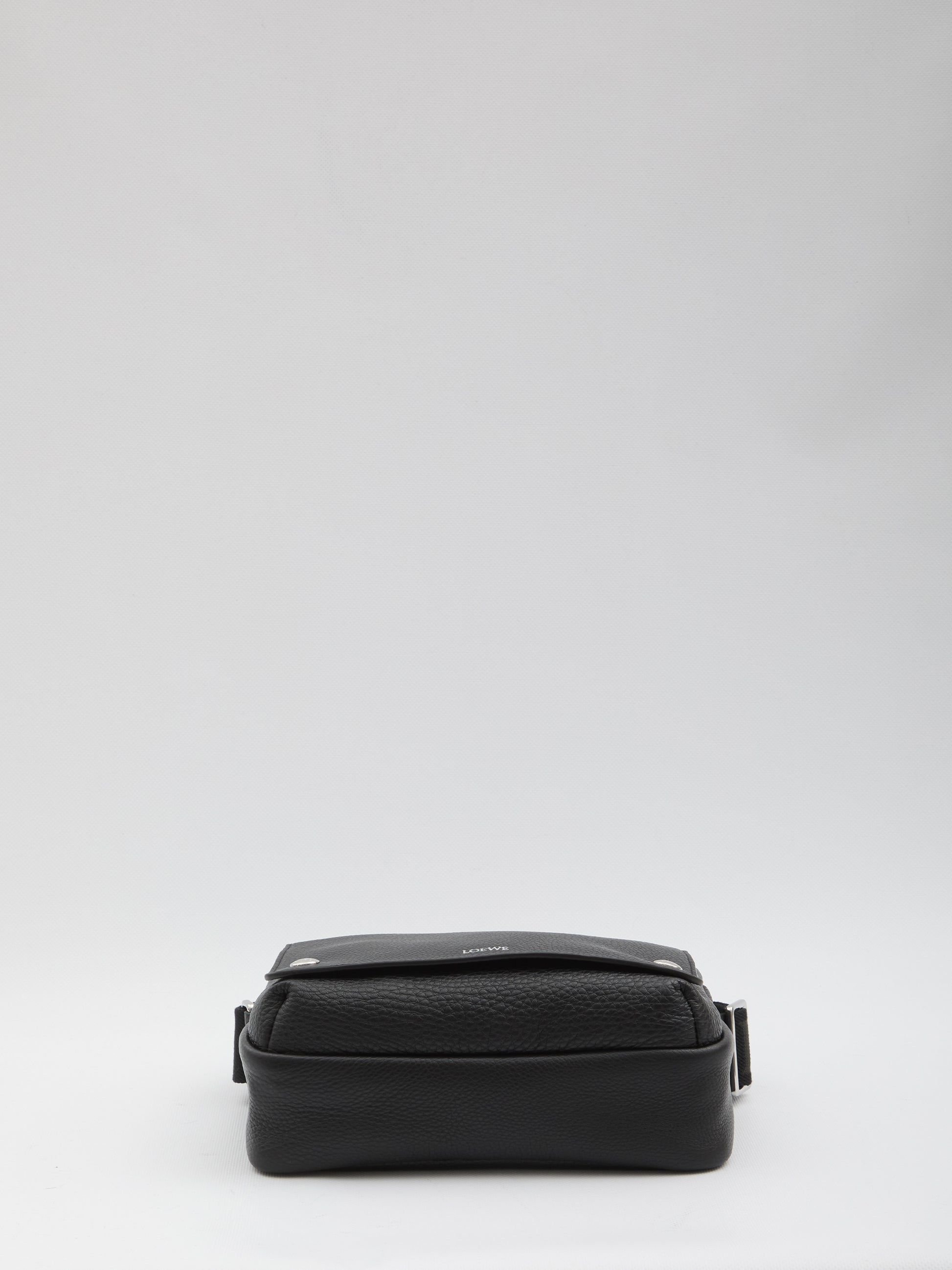 Pebble Messenger bag