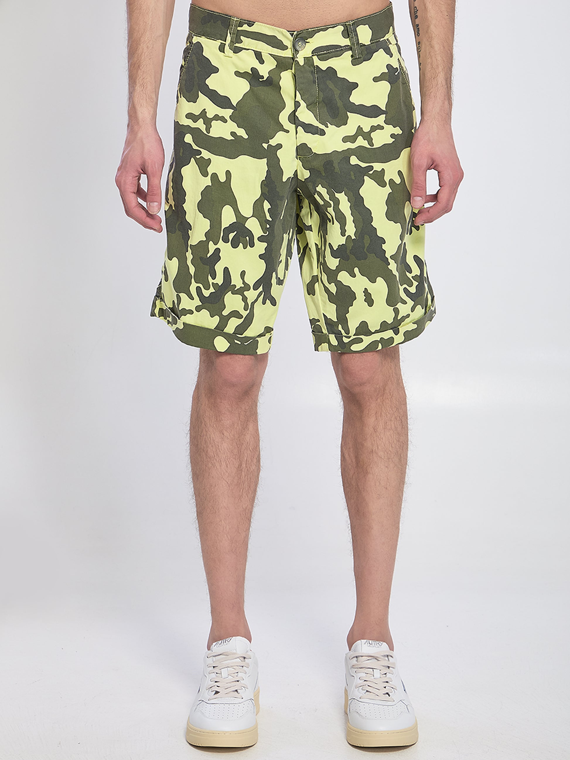 Camouflage bermuda shorts