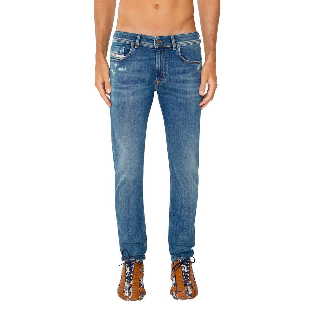 Diesel Punk-Inspired Low Waist Skinny Jeans