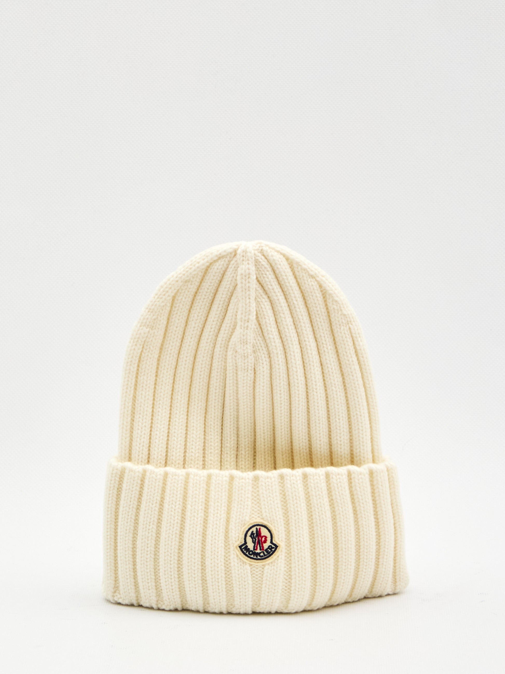 Beanie in virgin wool