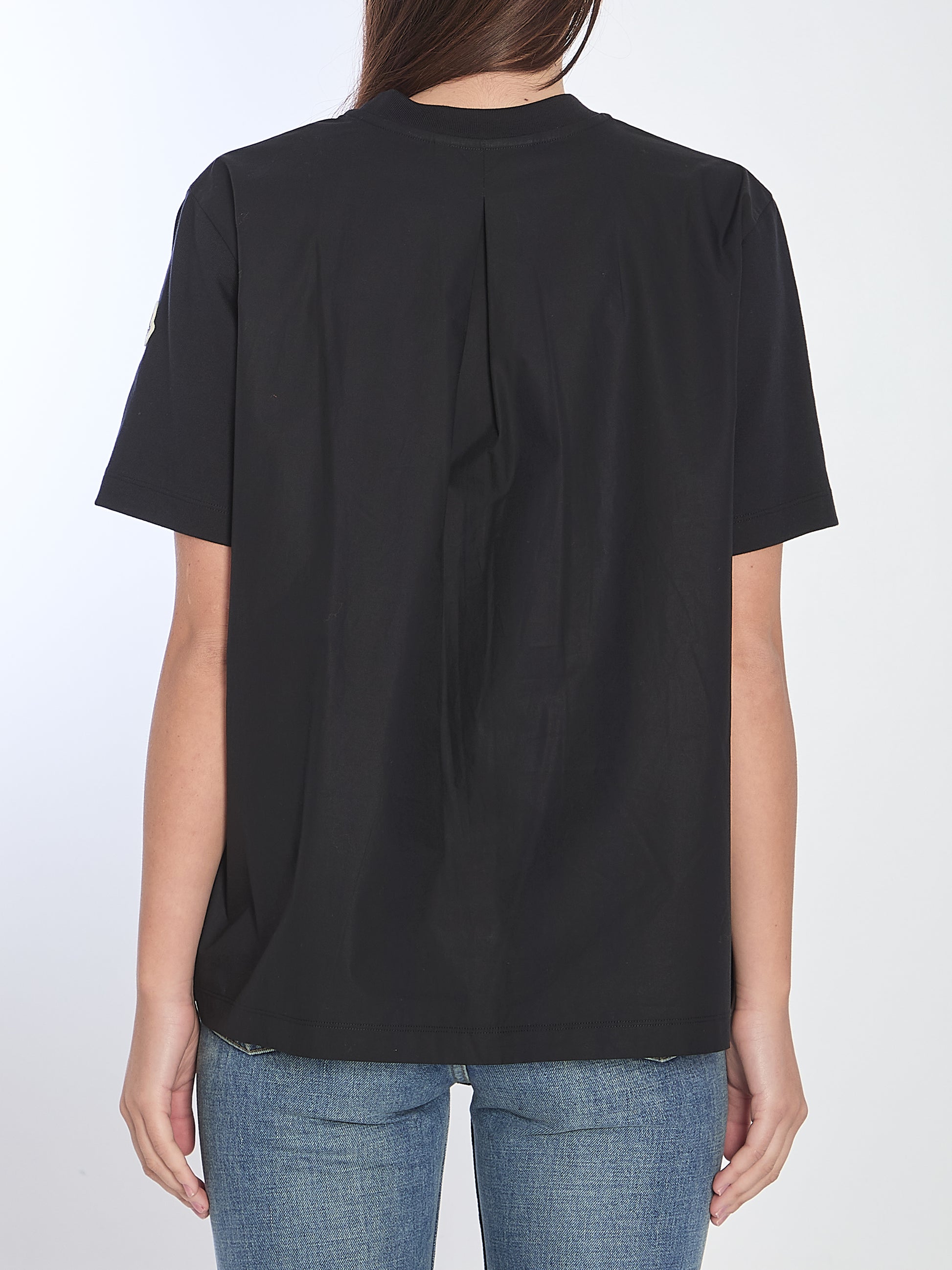 T-shirt with pocket