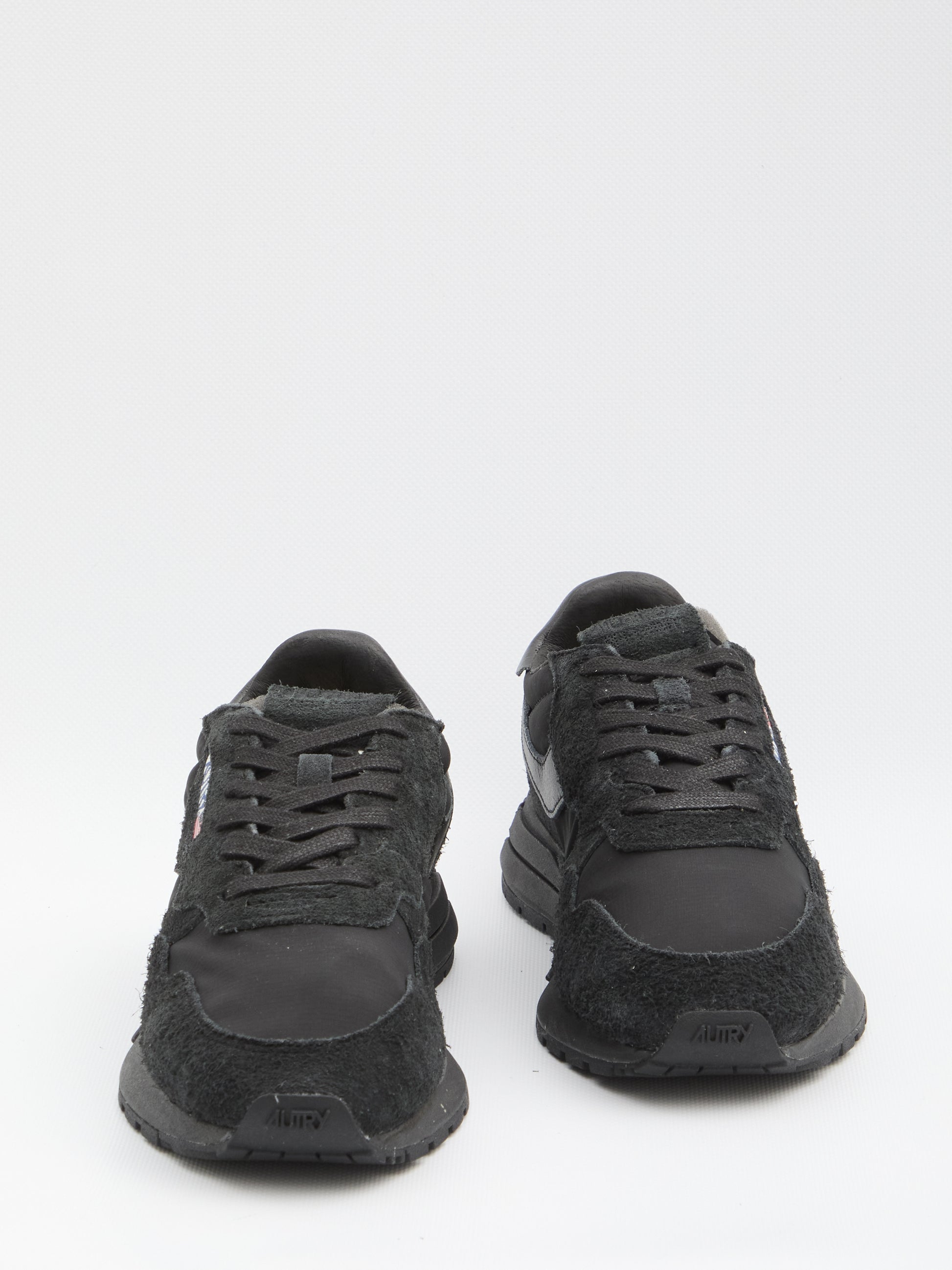 Action Reelwind Low Sneakers