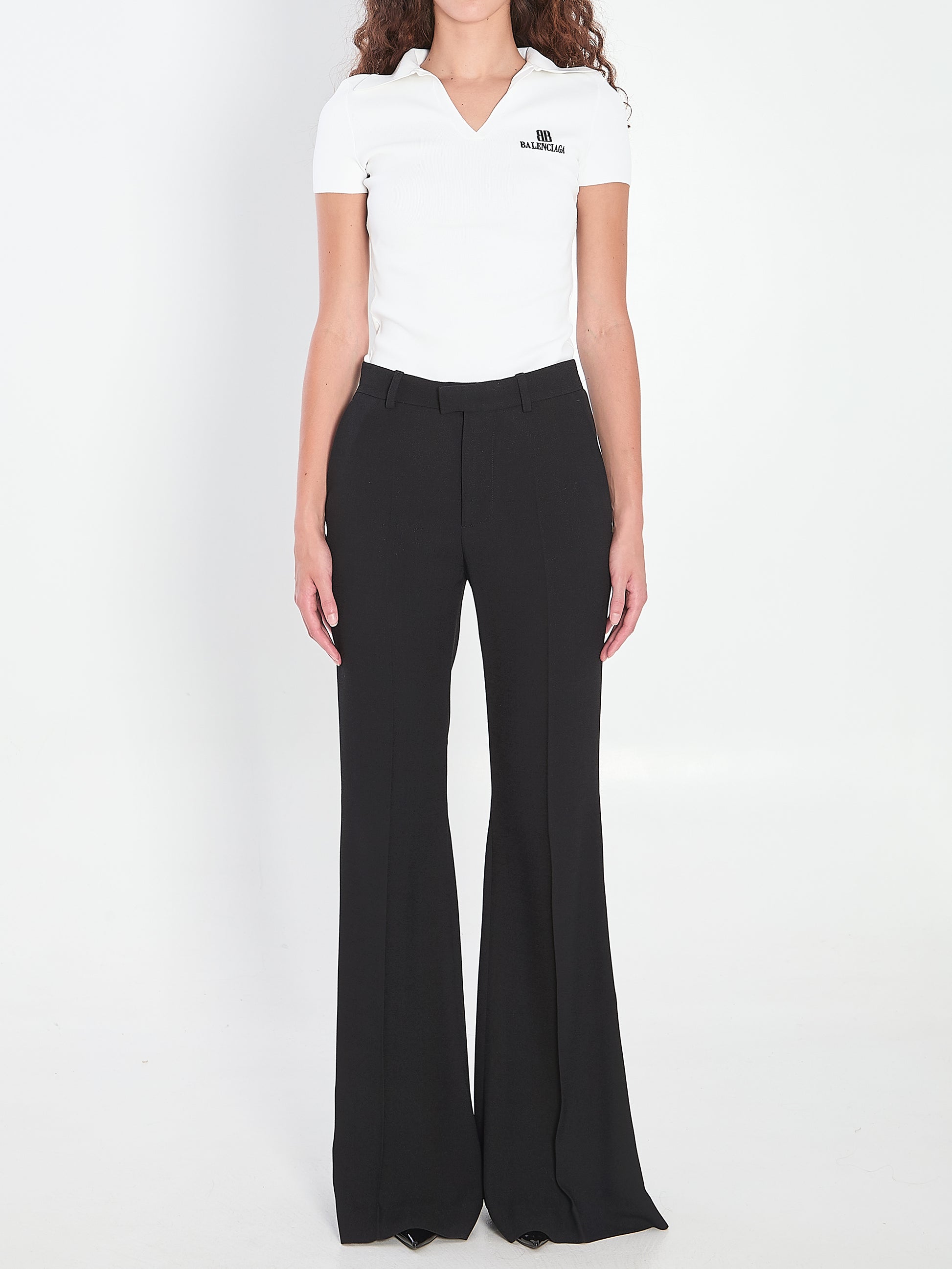 T-Shirt with V-neckline