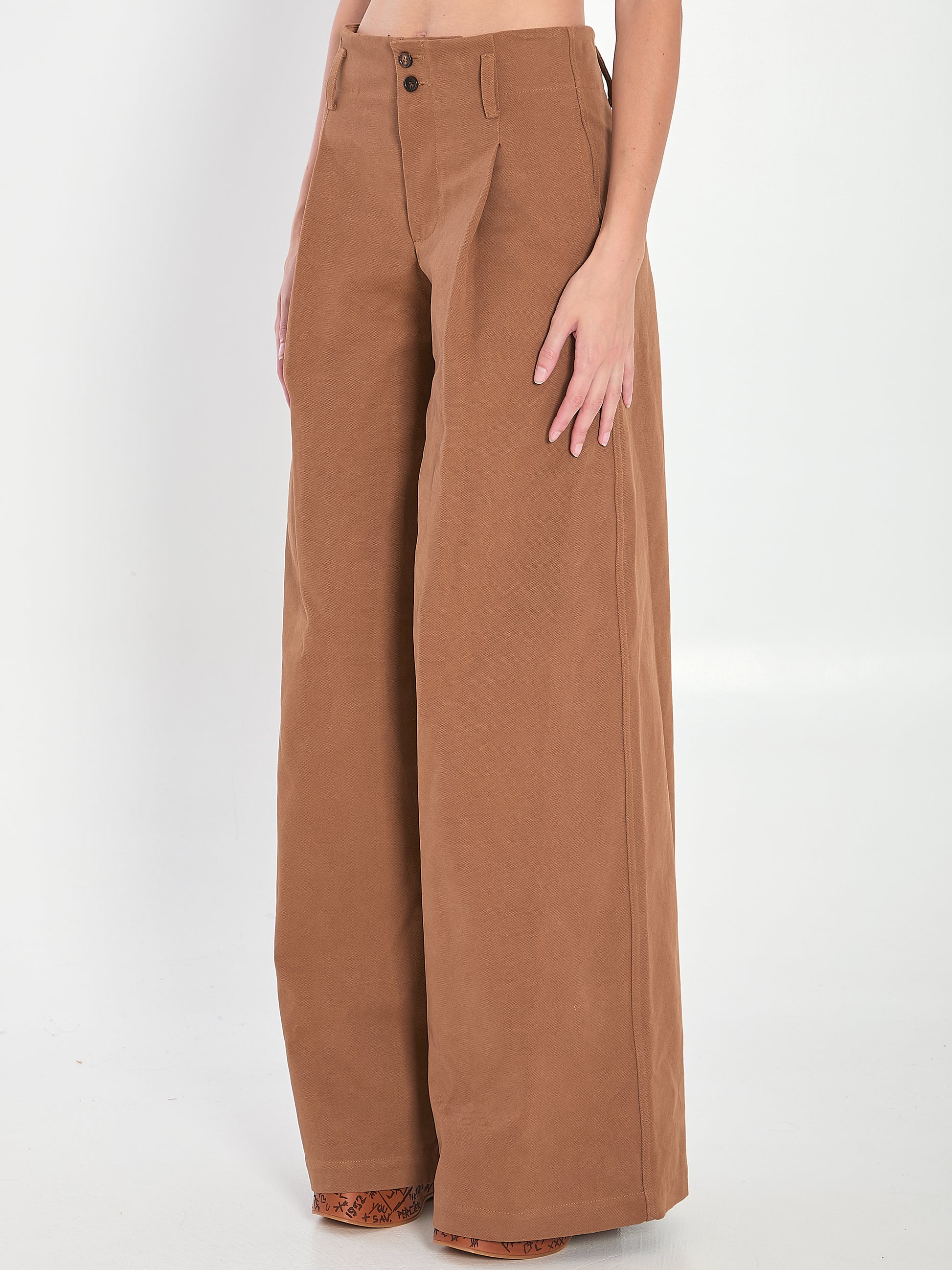 Wide-leg Trousers
