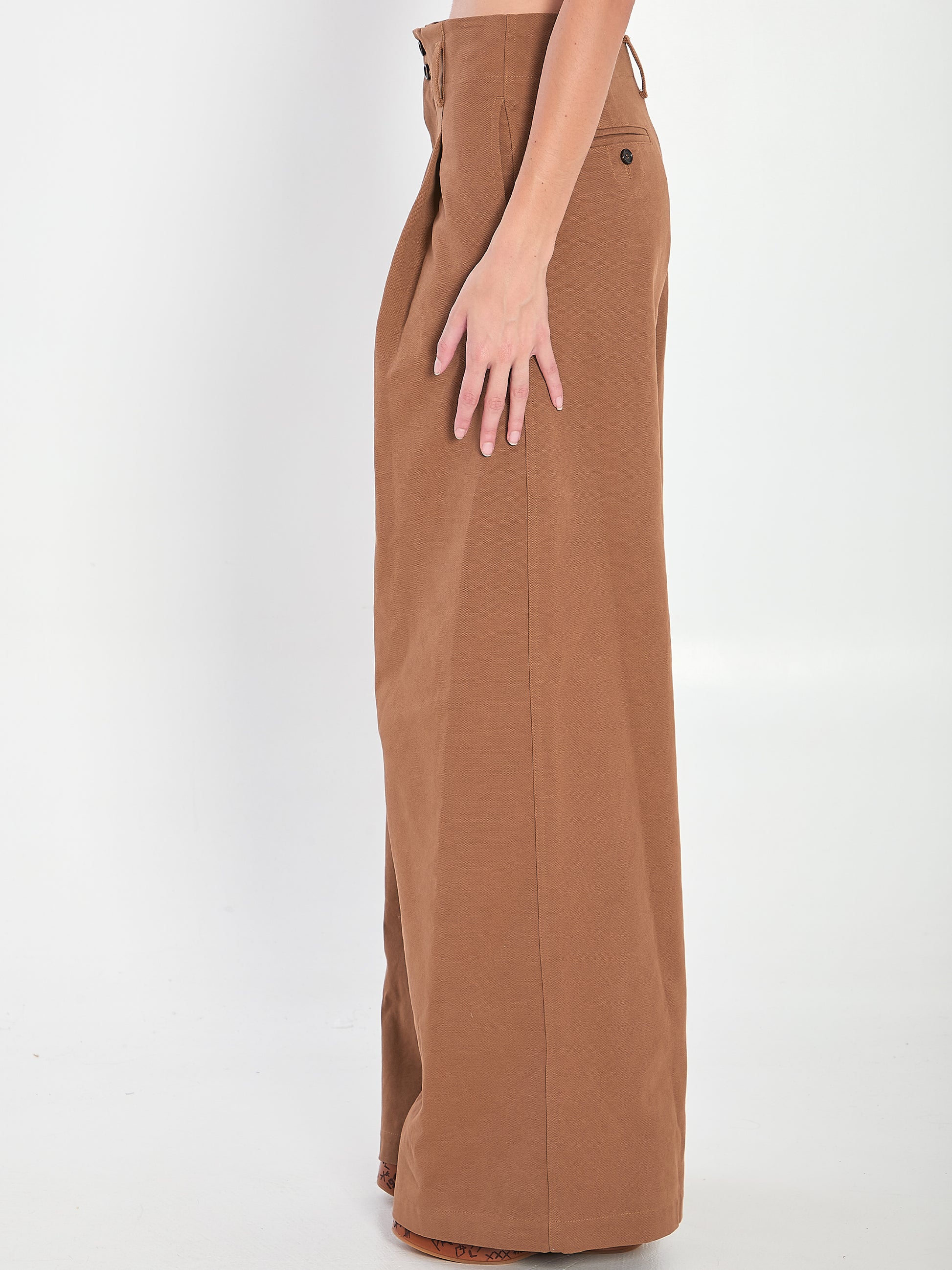 Wide-leg Trousers
