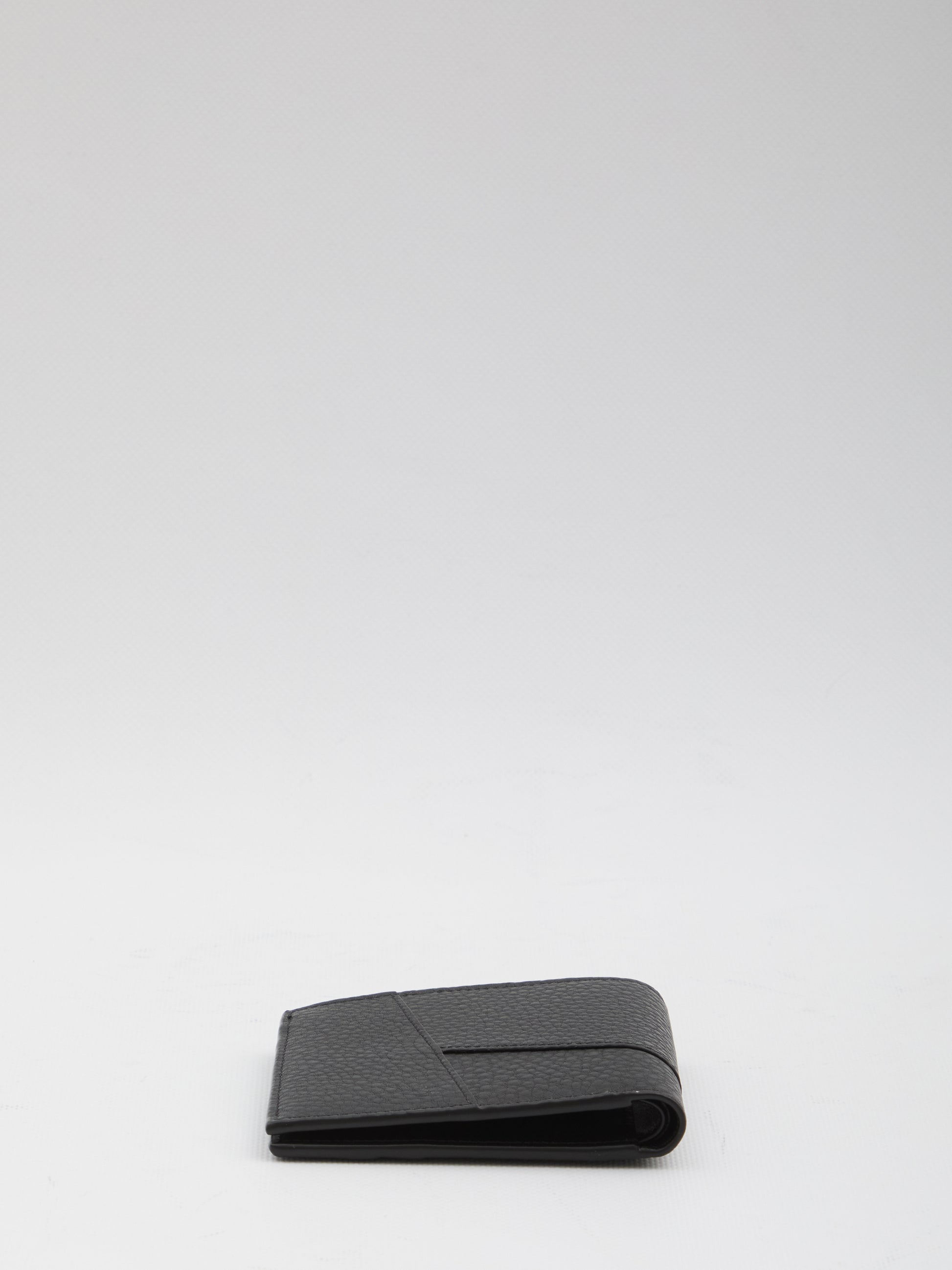 Puzzle Edge bifold wallet