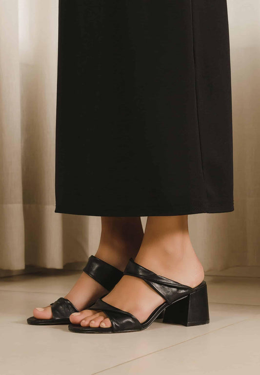 Mangará Atelier Black Goat Leather Mules Xaxim – Women’S 6.5 Cm Block Heel Sandals