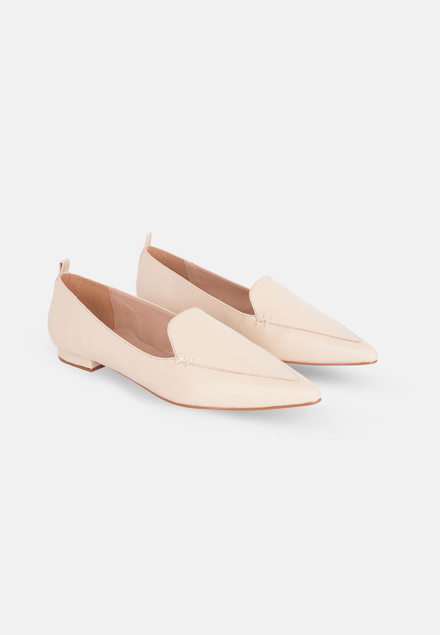 Mangará Atelier Beige Leather Ballerinas Butia – Women’S Pointed-Toe Flat Shoes