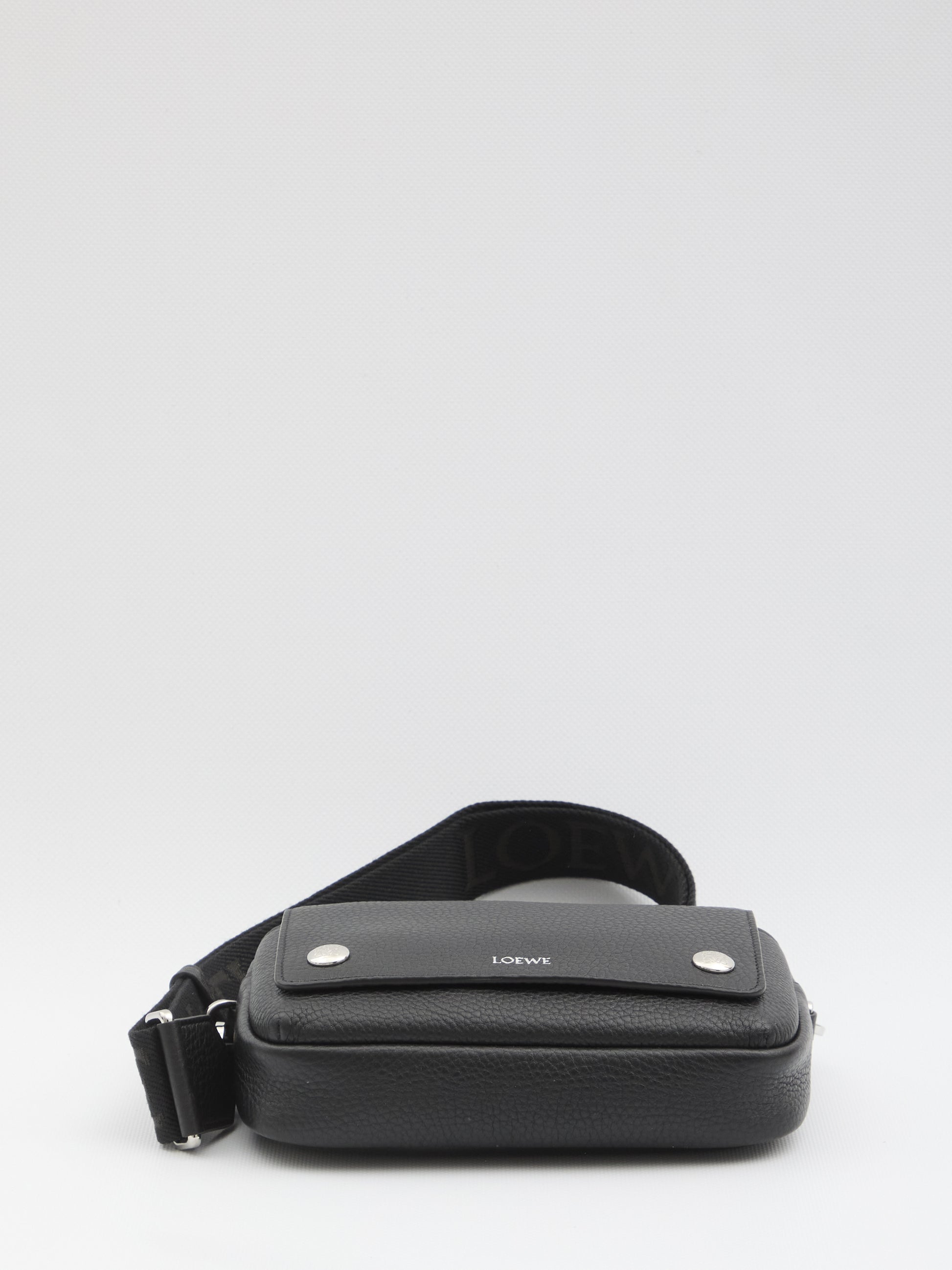 Small Pebble Messenger Bag