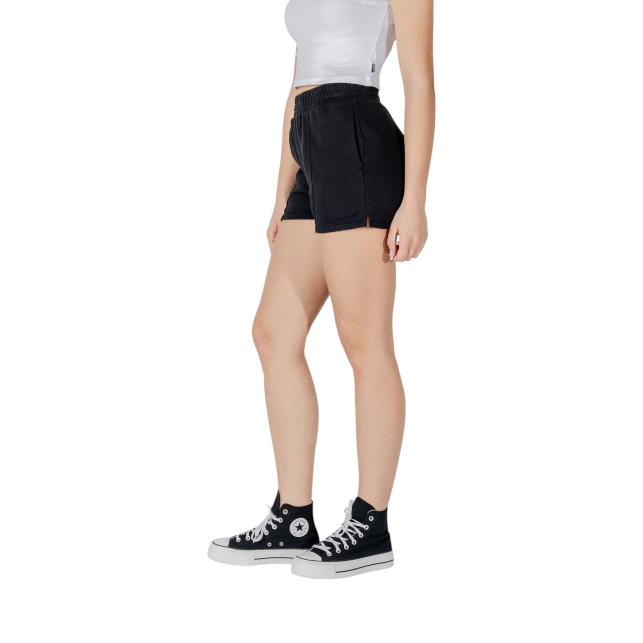 Converse  Women Short